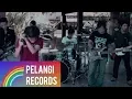 Download Lagu Matta - Tersenyumlah (Official Music Video)