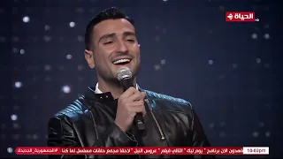 يوم ليك   الشرنوبي يبدع في أغنية قلبي ارتاح على المسرح لايف دندنها