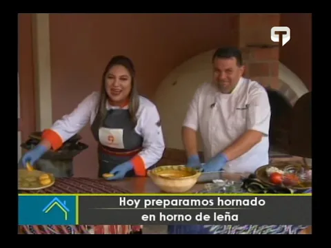 Hoy preparamos hornado en horno de leña