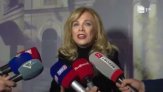 opereta karnavalet rikthehet n kor artistja inva mula rikthen pas 45 vitesh vepr n e t atit