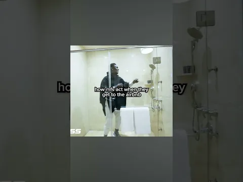 Izzy checks into his Hotel 🤣