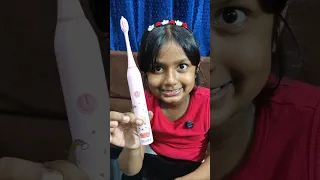 MY NEW ELECTRIC TOOTHBRUSH 🪥 #meherthecutepie #shorts #kidsplaying #toothbrush #toothpaste