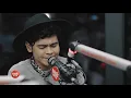 The Juans perform "Hindi Tayo Pwede" LIVE on Wish 107.5 Bus
