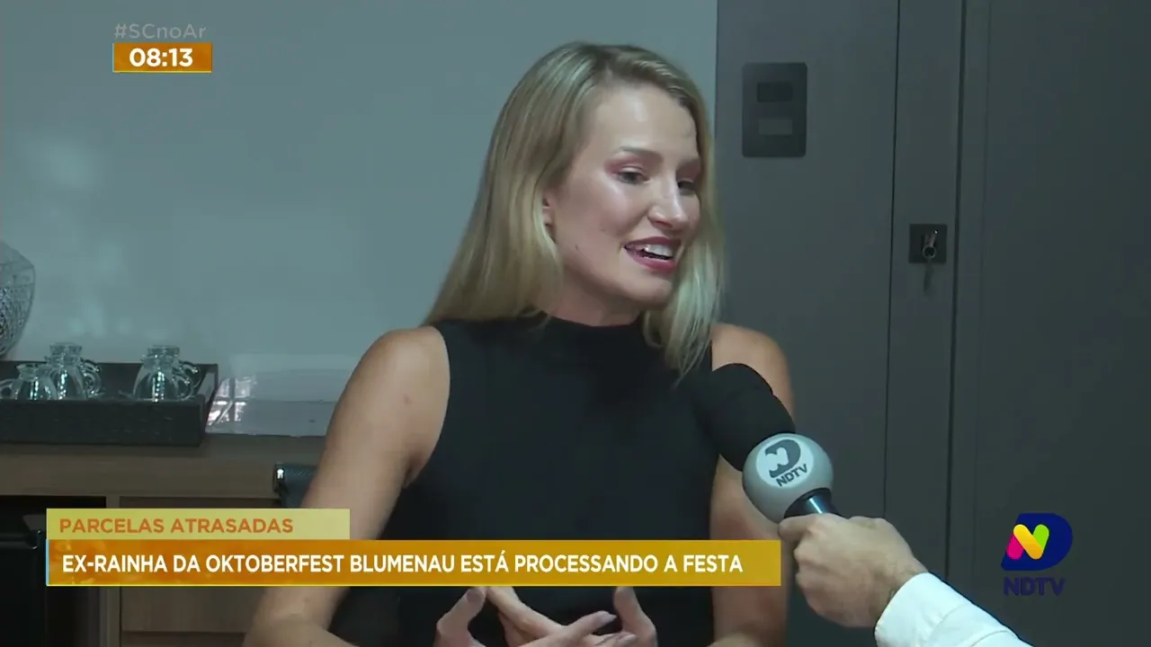 Rainha da Oktoberfest de Blumenau de 2020 entra na Justiça contra a organização da festa