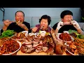 Jokbal Pig s feet fresh kimchi - Mukbang eating show
