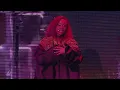 Maureen performe un medley en live (Lolita, Tic, Auto...) | LES FLAMMES 2024