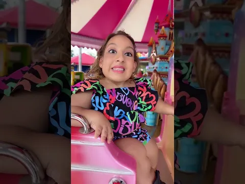O que ela está fazendo ali? #shorts