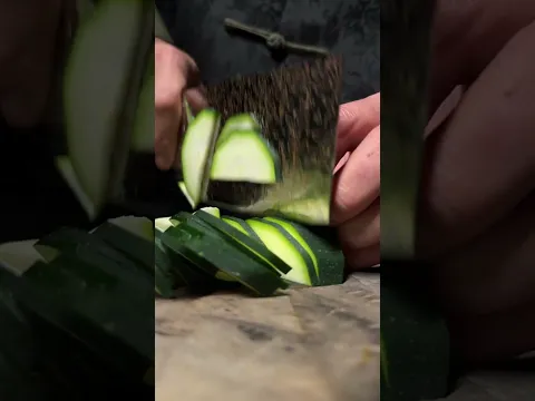 Rui “Golden River” SG2 NakiCleaver cutting big zucchini  #fyp #satisfying #kitchenknife