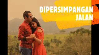dipersimpangan jalan hendriq malsaho