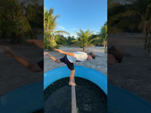 ACHEI UM JACARÉ NA PISCINA DE CHERNOBYL! 🐊