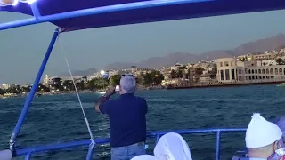 ابحار في خليج العقبة مع سفينة كبيرة مع غداء والنزول الى الغواصة تصوير سعيد نبواني 2021 