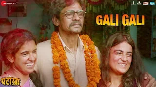 Download Gali Gali - Full Video | Pataakha | Sanya Malhotra \u0026 Radhika Madan | Sukhwinder Singh MP3