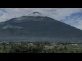 Download Lagu PEMANDANGAN GUNUNG DI SEKITAR RUMAH‼️