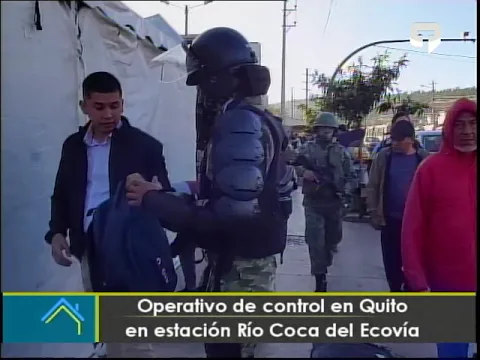 Operativos de control en Quito en estación Río Coca del Ecovía