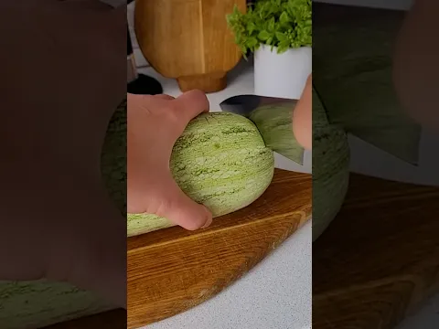 Очень вкусный рецепт из КАБАЧКОВ! Если кабачки надоели, то приготовь так!