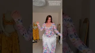 cassandra fox dances to