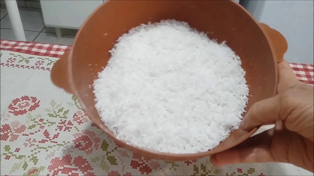 COMO FAZER COCADA DE COCO TRADICIONAL