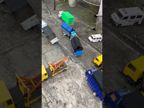 Macet panjang gara gara ada Truk Kecelakaan