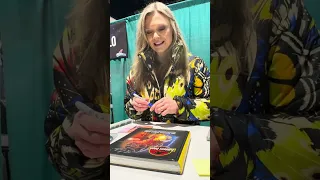 Me meeting Ariana Richards at Galaxy con Richmond
