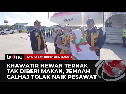 Momen Petugas Merayu Jemaah Calon Haji Takut Naik Pesawat