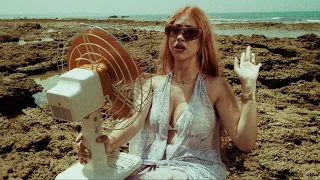 LUCYCALYS presenta el EP del verano 2026: DEL AMOR Y DEL MAR 🌊❤️