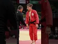 Download Lagu A female judoka shows respect to her opposing coach after the match 礼儀正しい柔道家 #judo #유도 #柔道 #olympics