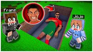 FRANZ & JOJO MENEMUKAN KUBURAN RAKSASA CR7 MENYERAMKAN di MINECRAFT!