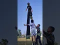 Download Lagu Betapa repotnya memakai celana jangkungan kaki panjang, Harus ditarik 2 orang dari bawah 🤣