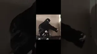 بنت سعوديه تصور مع كلبها جابو العيد 