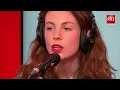 Adé interprète "Tout savoir" en live dans #LeDriveRTL2 (03/05/22)