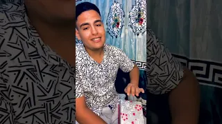 ارهن اي حد لو عرف مين الي غنت الاغنيه دي ليه مني كرت شحن بس يكون مشترك في القناة ومفعل الجرز 