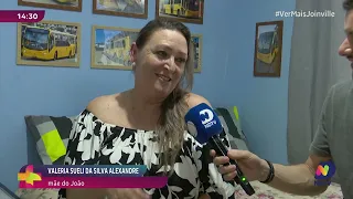 Estudante de Joinville apaixonado por ônibus revela coleção exclusiva em casa