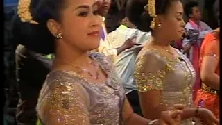 puspo warno momong giantini warti tayub grobogan madyo laras live katong toroh 25 september 2011