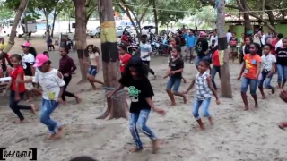 Wow Anak Kecil Pintar Goyang ASTER | Hip-hop Papua | Turun Naik Oles Trus \u0026 Om Telolet om