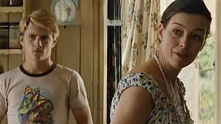 أم تنتقل لعماره سكن جديده وتقابل هناك شاب مراهق وتقع في حبه 