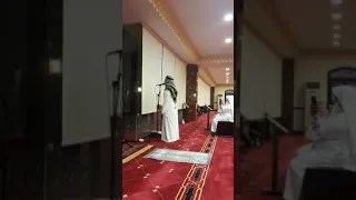 اذان شيخ براء في احد مساجد مكة بالطور العراقي 