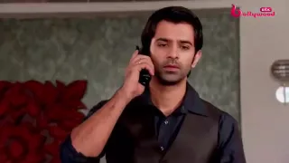 كوشي تقلد صوت عمتها مدهوماتي    ارناف محد يكدر يضحك عليه    دندنها