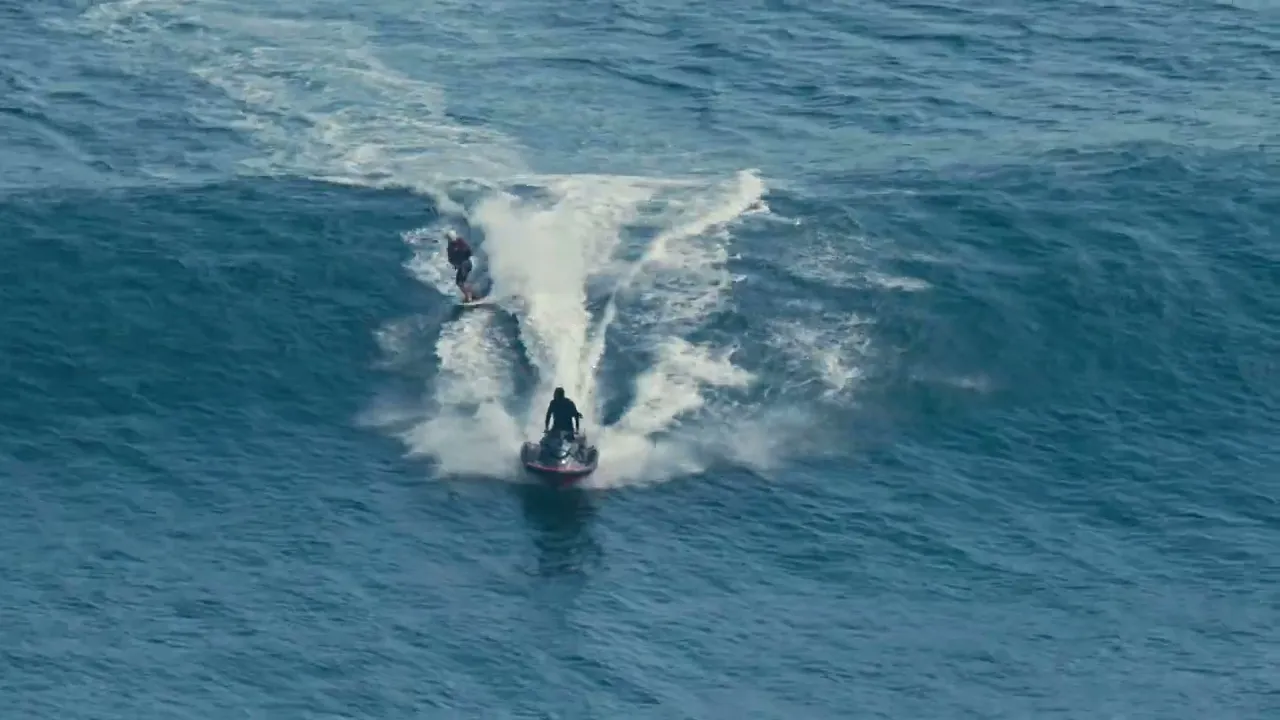 Bali surfing