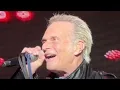 Download Lagu David Lee Roth STRUGGLES At Comeback Show