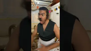 كتكوت ابو الليل انا مش موافق انقتل ي كبيرة اضحك معانا يسطا  كتكوت ابو الليل انا مش موافق انقتل ي كبيرة اضحك معانا يسطا