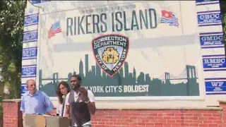 NYC lawmakers make surprise Rikers visit