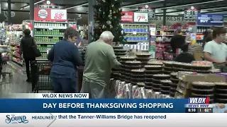 Thanksgiving shoppers pack Rouses Market in Gulfport