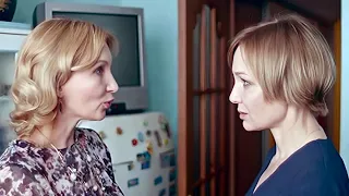 پسره برا پیشرفت تو درسش معلم خصوصی استخدام میکنه اما کم کم 