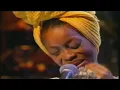 Erykah Badu Next Lifetime live on Jools Holland 1997