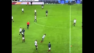 سماع صوت انفجار بباريس اثناء مبارة كرة قدم 