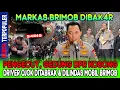Download Lagu MARKAS BRIMOB DIBAK4R…!! PENGECUT, GEDUNG DPR KOSONG. DRIVER OJOL DITABRAK \u0026 DILINDAS MOBIL BRIMOB!