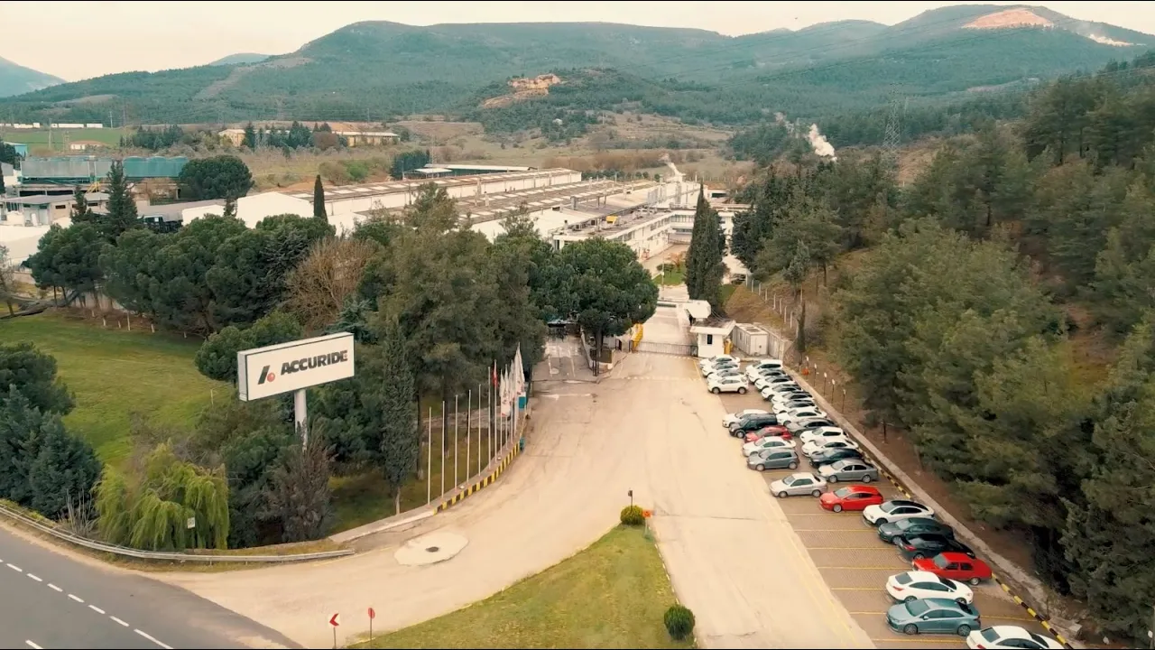 TotalEnergies - Accuride Türkiye "Folia B 7000 D" : Youtube video player