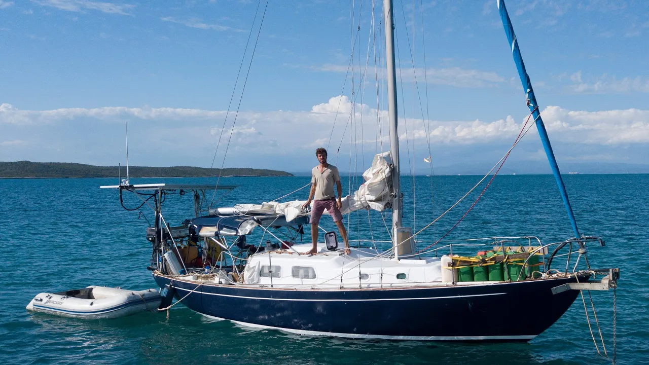 Solo Sailing to Kingston Jamaica