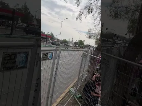 BTS pasaron a un lado de mi en sus AUTOS