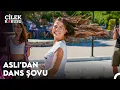 Download Lagu Kötü Kötü Şeyler ( Esin İris) - Çilek Kokusu